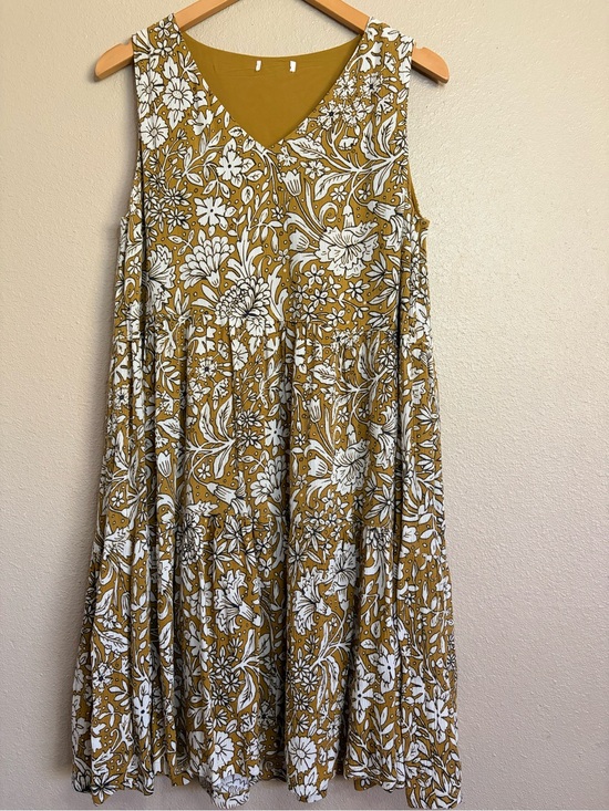 Rachel Ashwell Dresses & Skirts - Rachel Ashwell Floral Smock Sleeveless Midi Dress Mustard Yellow